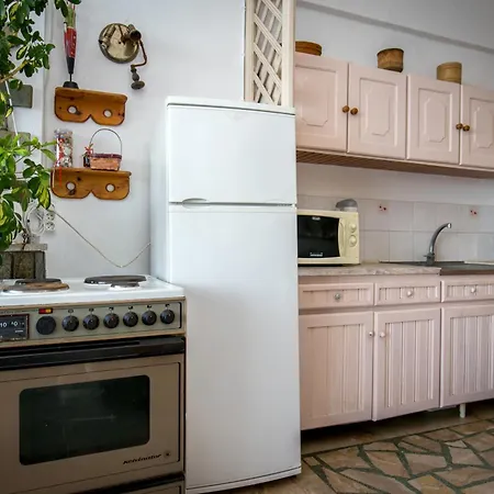 Gasthuis Evaggelia Sea View 4*